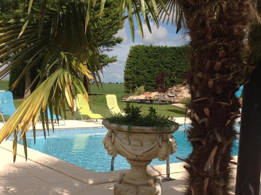Lagalerne Bed & Breakfast Neuville-de-Poitou Luaran gambar